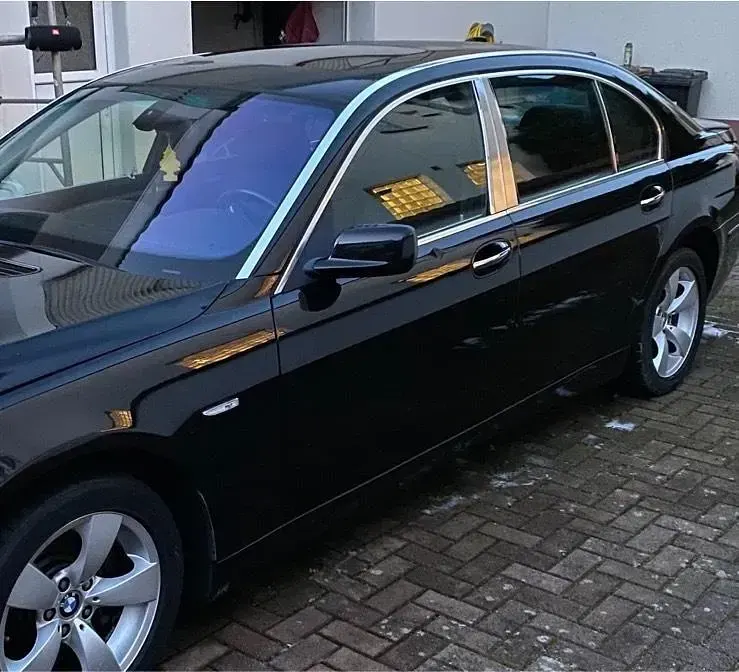 Gebraucht BMW 750L 367 PS (269 kW) 2006 Schwarz Limousine