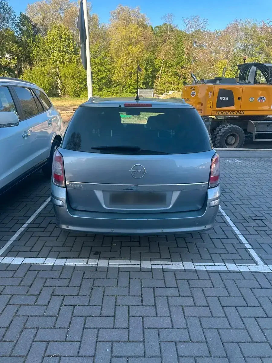 Gebraucht Opel Astra 2008 Silber Kombi