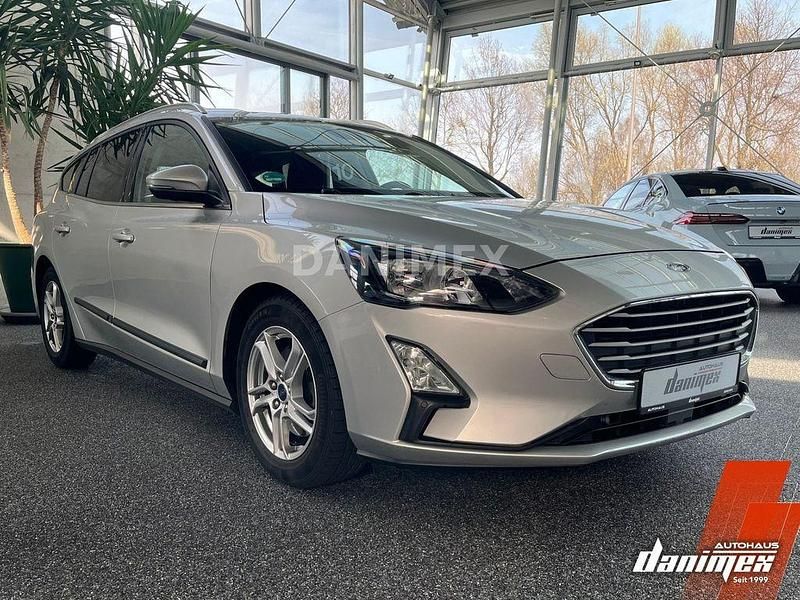 Gebraucht Ford Focus Cool & Connect 120 PS (88 kW) 2019 Silber Kombi