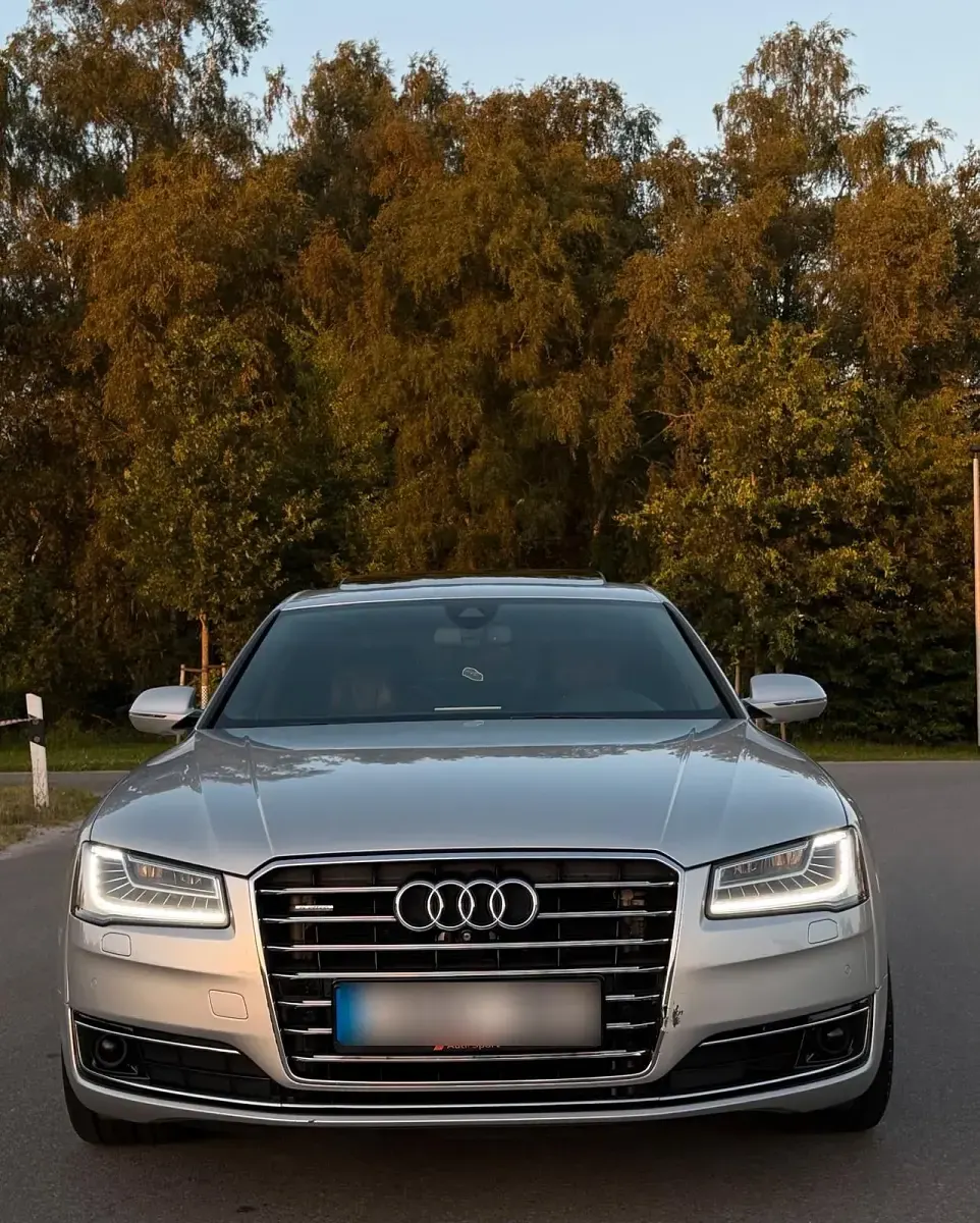 Gebraucht Audi A8 333 PS (244 kW) 2014 Silber Limousine