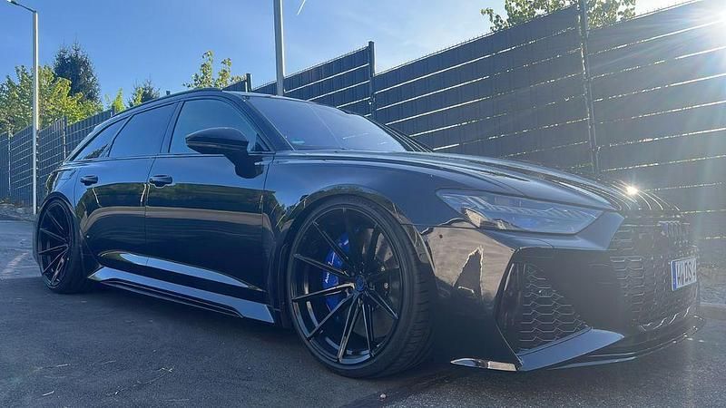 Schwarz Gebraucht 2021 Audi RS6 Sport Kombi | 99.999 € (Etwas zu teuer) - Bild 1/4