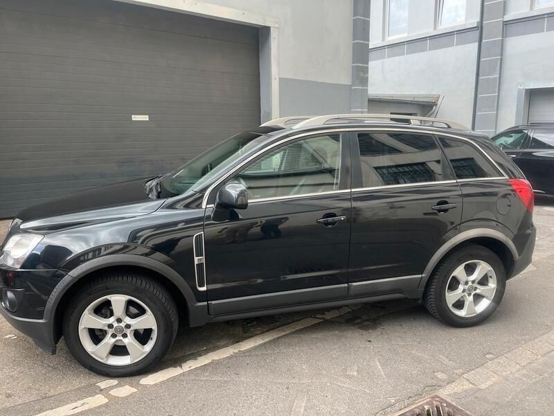 Schwarz Gebraucht 2012 Opel Antara SUV | 6.500 € - Bild 1/4