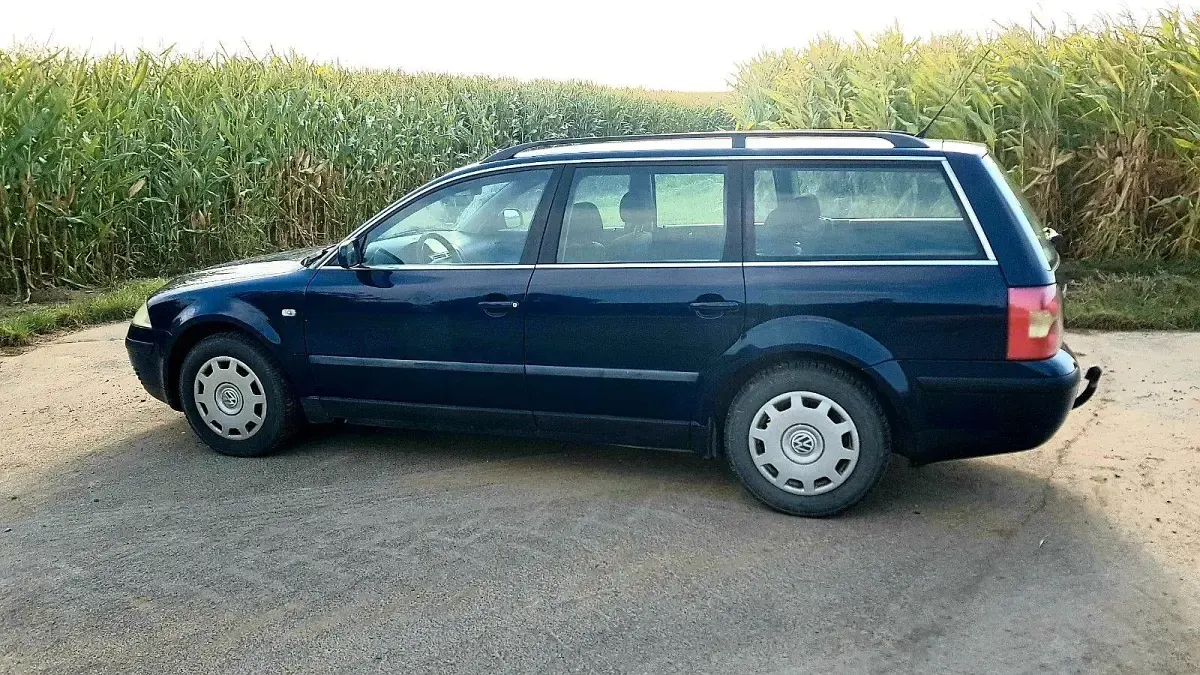 Gebraucht VW Passat Trendline 150 PS (110 kW) 2002 Blau Kombi