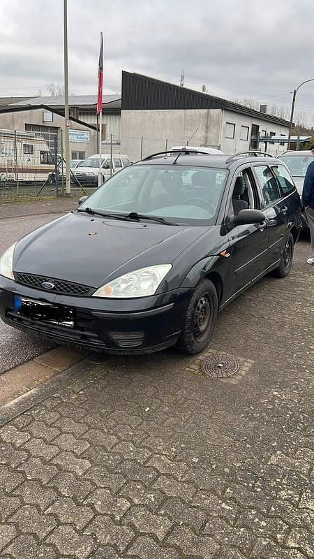 Gebraucht Ford Focus 115 PS (84 kW) 2002 Schwarz Kombi