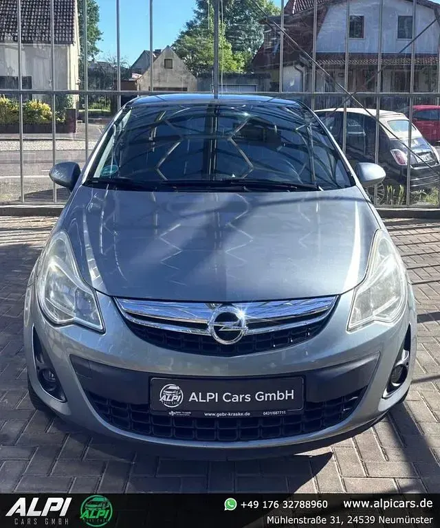 Gebraucht Opel Corsa 69 PS (50 kW) 2012 Silber Kleinwagen