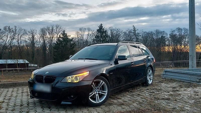 Gebraucht BMW 530 252 PS (185 kW) 2005 Schwarz Kombi