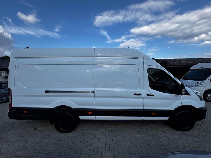 Gebraucht Ford Transit 131 PS (96 kW) 2021 Weiß Van / Kleinbus