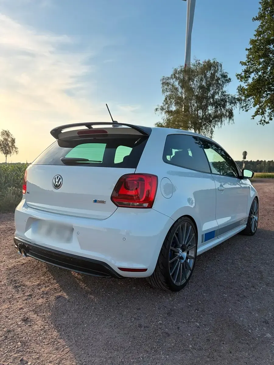 Gebraucht VW Polo 220 PS (161 kW) 2014 Weiß Kleinwagen