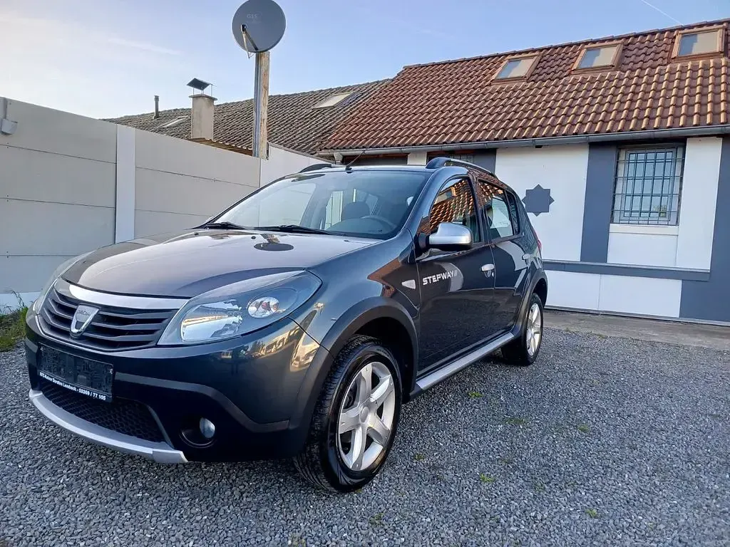 Gebraucht Dacia Sandero Stepway 87 PS (63 kW) 2010 Grau Limousine