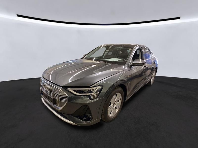 Daytonagrau perleffekt Gebraucht 2021 Audi e-tron Sportback S-Line SUV | 39.530 € (Superpreis) - Bild 1/2