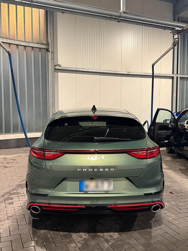 Gebraucht Kia ProCeed GT 204 PS (150 kW) 2024 Grün Kombi