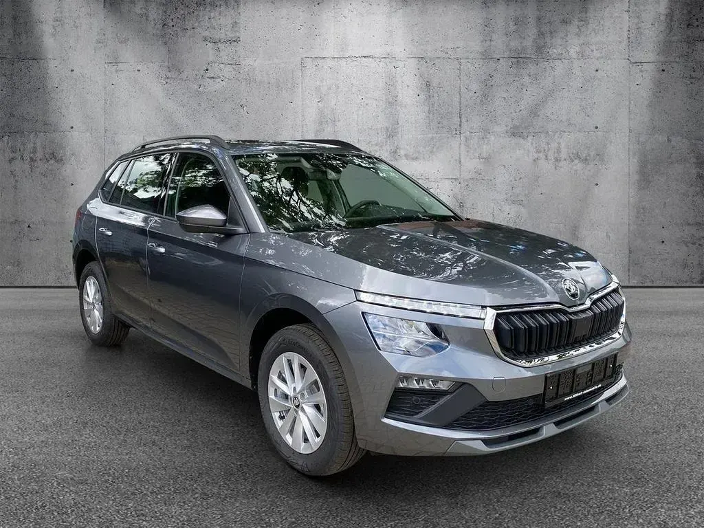 Neu Skoda Kamiq 116 PS (85 kW) 2026 Grau SUV