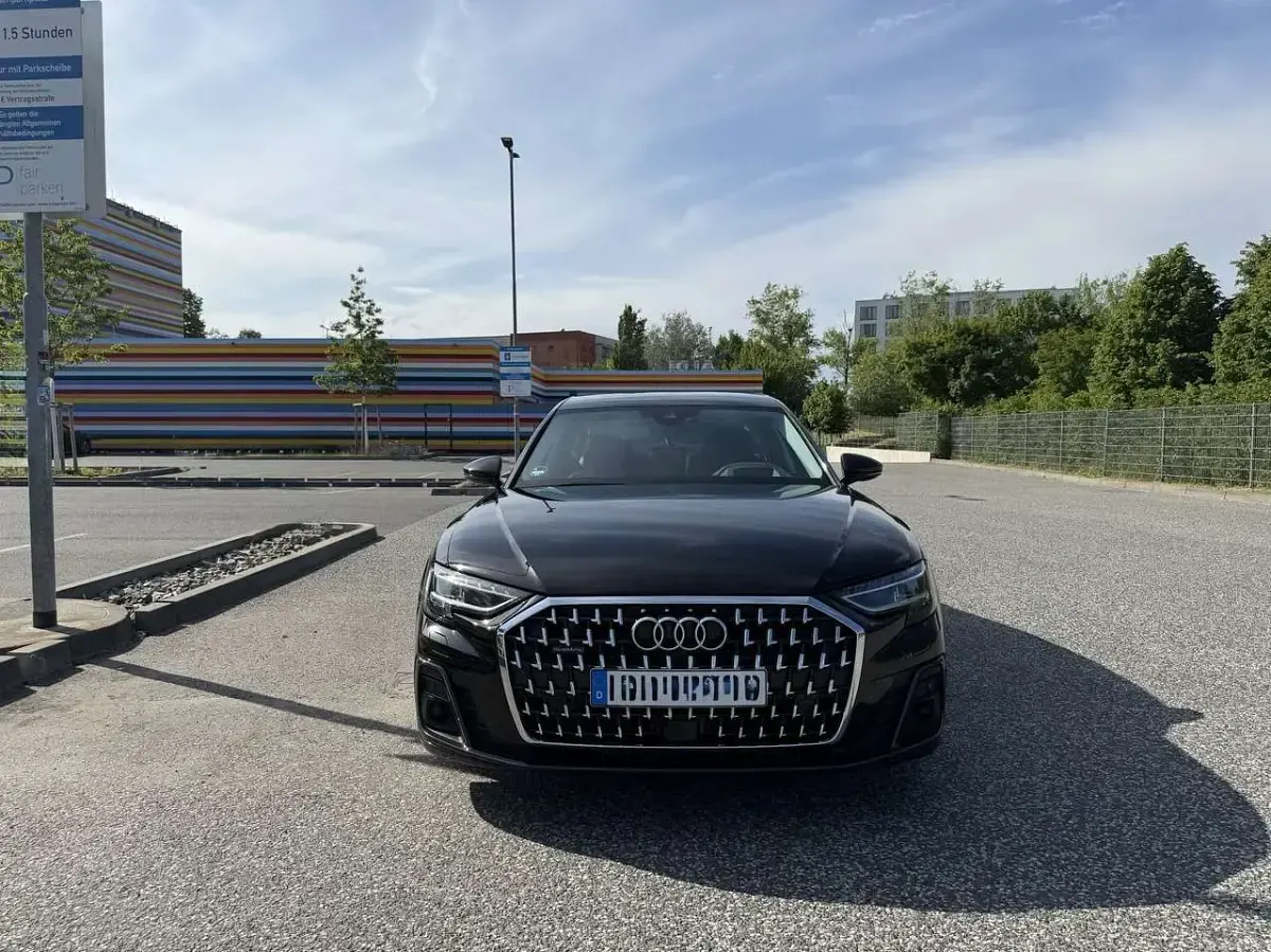 Gebraucht Audi A8 286 PS (210 kW) 2023 Schwarz Limousine