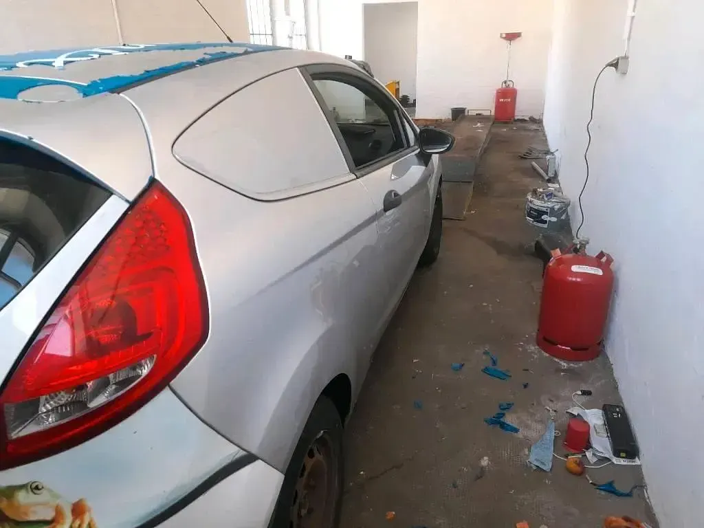 Używany Ford Fiesta 95 KM (69 kW) 2012 Srebrny Hatchback