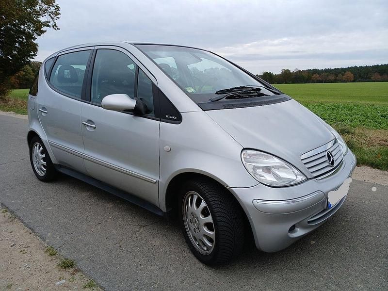 Silber Gebraucht 2002 Mercedes A160 Elegance Van / Kleinbus | 1.480 € (Guter Preis) - Bild 1/4