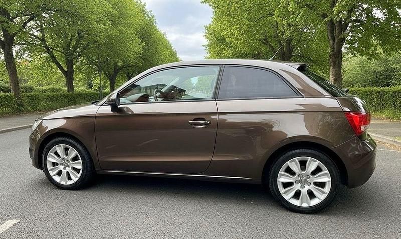 Gebraucht Audi A1 Ambition 86 PS (63 kW) 2012 Braun Kleinwagen