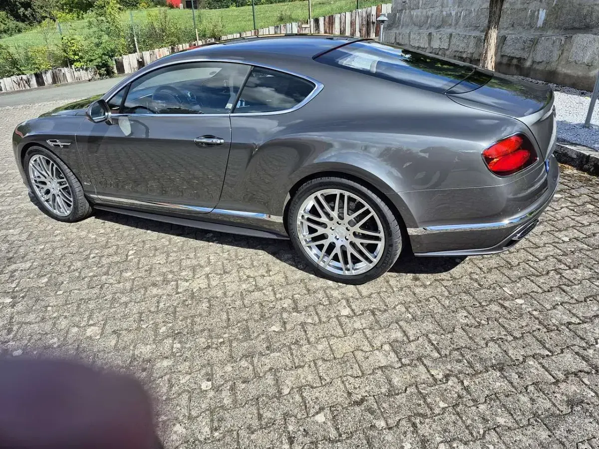 Gebraucht Bentley Continental GT 635 PS (467 kW) 2017 Grau Coupé