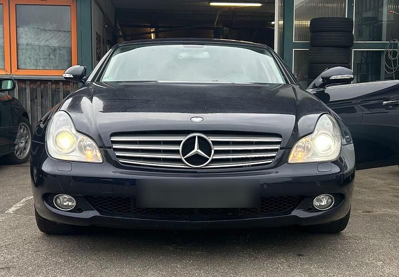 Schwarz Gebraucht 2005 Mercedes CLS350 Coupé | 4.800 € (Guter Preis) - Bild 1/4