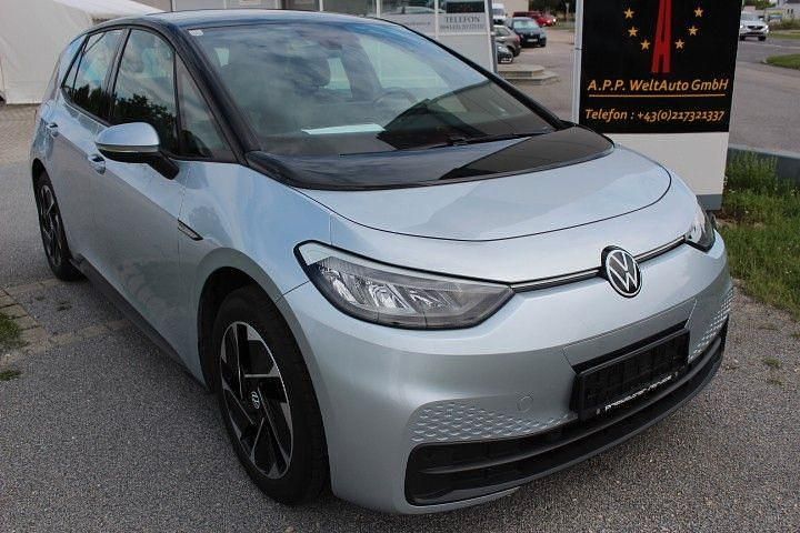 Silber Gebraucht 2021 VW ID.3 Kleinwagen | 17.600 € (Superpreis) - Bild 1/4
