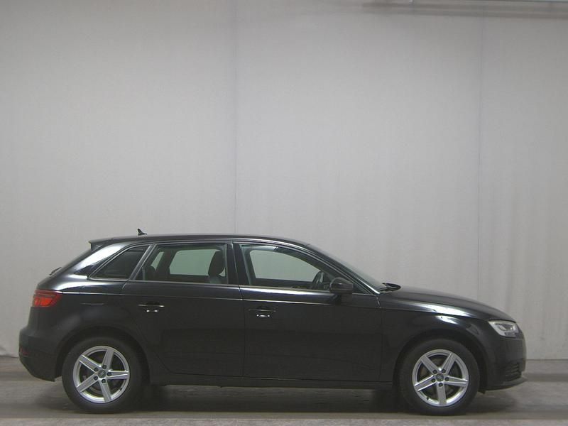 Schwarz Gebraucht 2021 Audi A3 | 16.780 € (Superpreis) - Bild 1/4