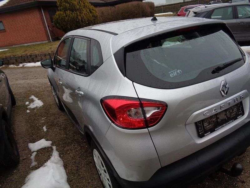Gebraucht Renault Captur Life 90 PS (66 kW) 2017 Grau SUV