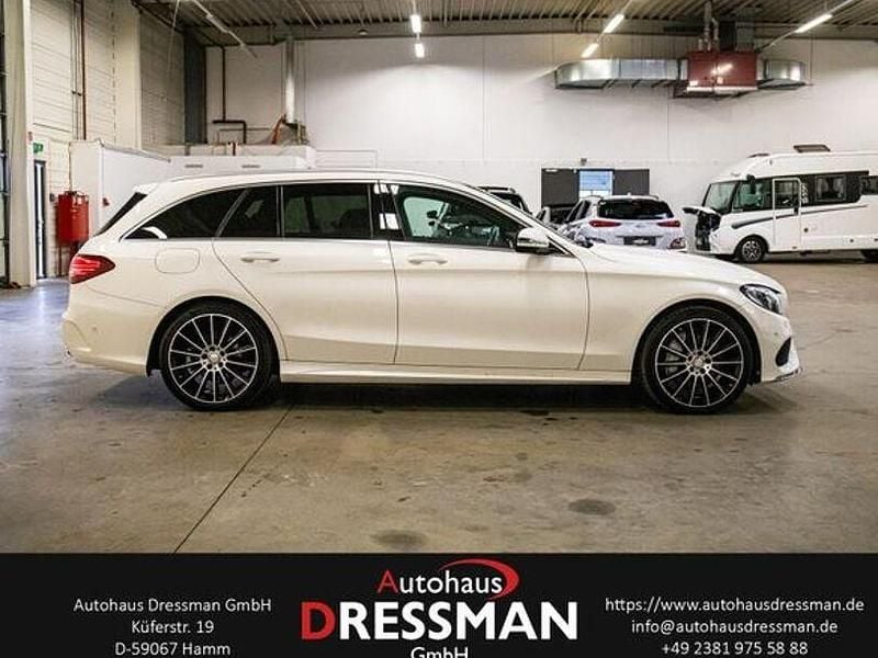 Gebraucht Mercedes C400 333 PS (244 kW) 2015 Other Limousine