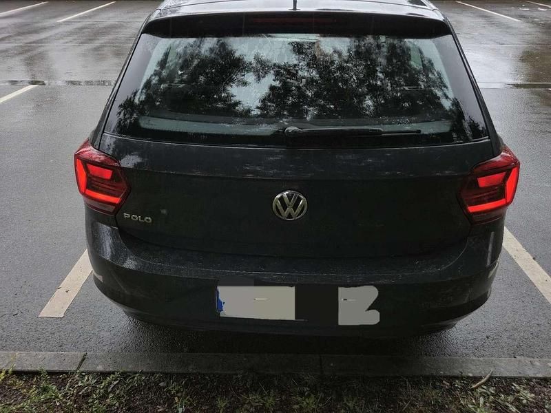 Gebraucht VW Polo Comfortline 65 PS (47 kW) 2018 Limousine