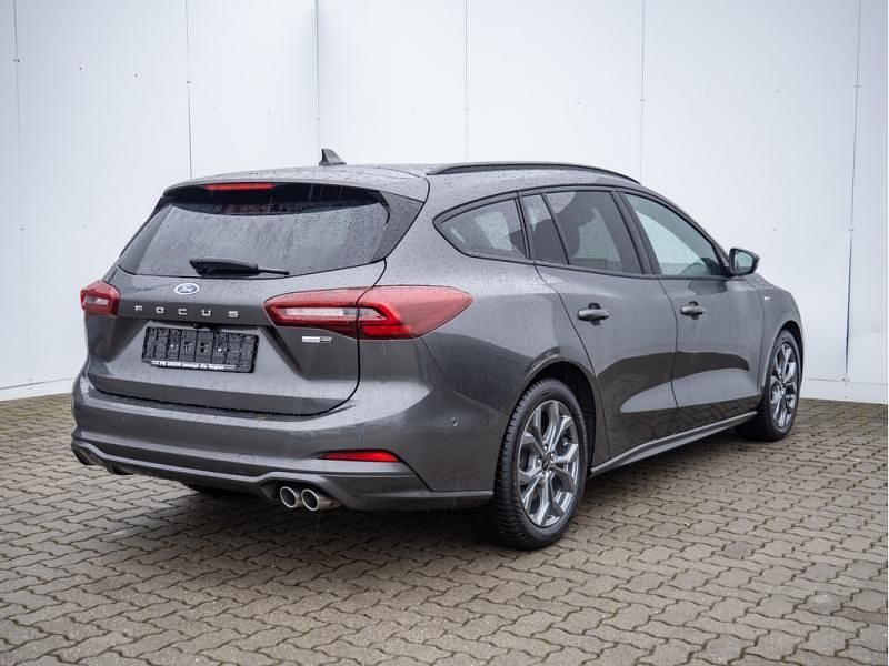 Gebraucht Ford Focus ST-Line 125 PS (91 kW) 2022 Magnetic grau Kombi