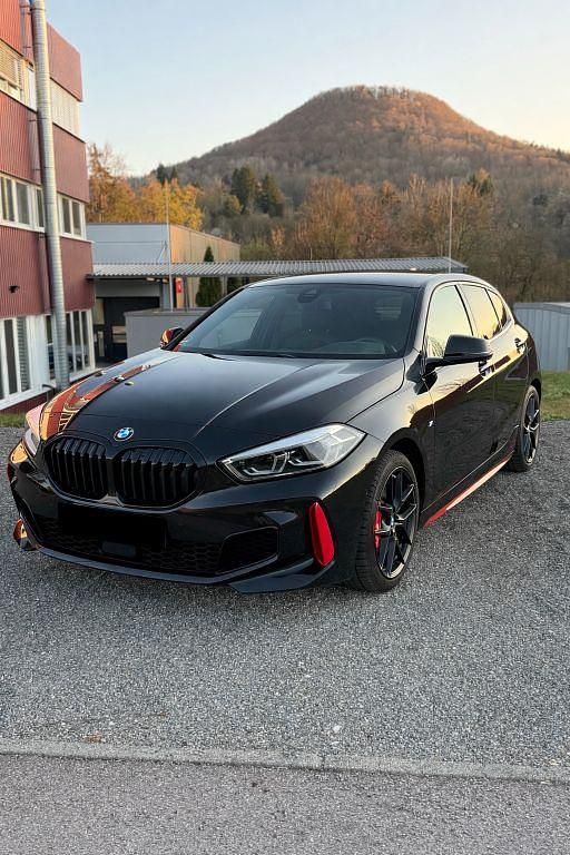 Gebraucht BMW 128 Performance 265 PS (194 kW) 2023 Schwarz Limousine