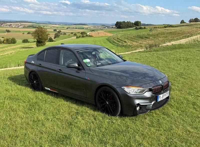 Grau Gebraucht 2012 BMW 328 M Sport Limousine | 13.000 € (Etwas zu teuer) - Bild 1/4