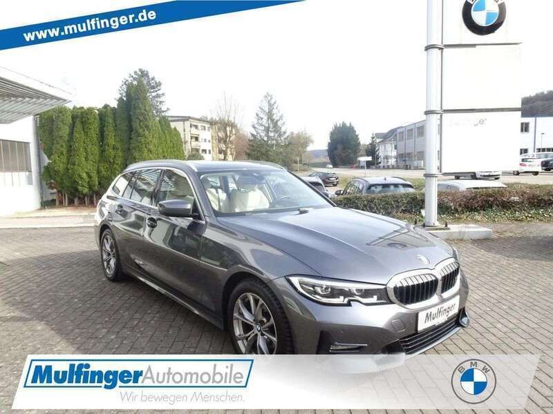 Mineral grau (metallic) Gebraucht 2022 BMW 320 Sport Line Kombi | 29.900 € (Fairer Preis) - Bild 1/4