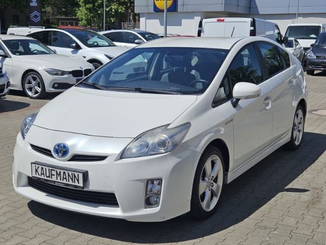 Weiss Gebraucht 2009 Toyota Prius Life Kleinwagen | 7.890 € (Fairer Preis) - Bild 1/4