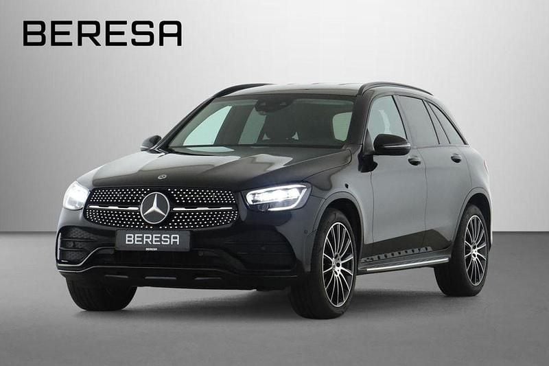 Schwarz Gebraucht 2022 Mercedes GLC400d AMG SUV | 35.950 € (Guter Preis) - Bild 1/4