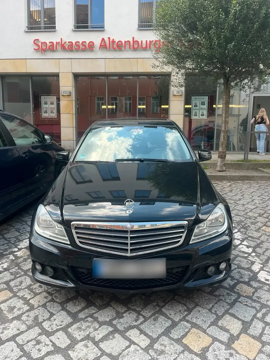 Gebraucht Mercedes C220 170 PS (125 kW) 2012 Schwarz Limousine