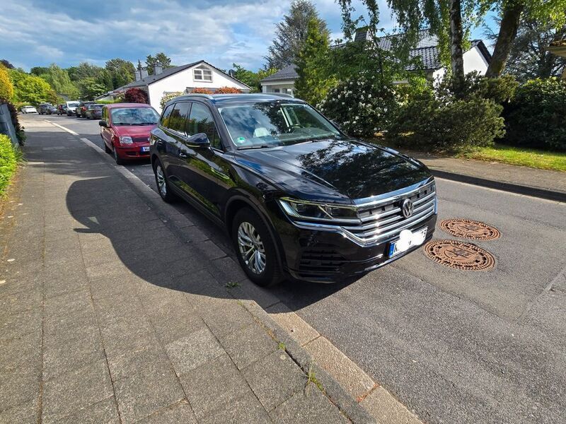 Schwarz Gebraucht 2019 VW Touareg SUV | 34.000 € (Guter Preis) - Bild 1/4