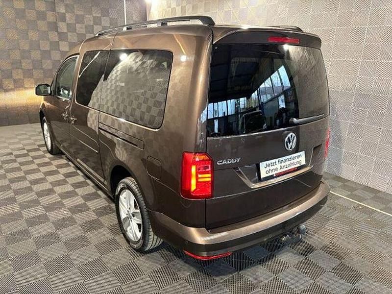 Gebraucht VW Caddy Maxi Comfortline 150 PS (110 kW) 2018 Braun Van / Kleinbus