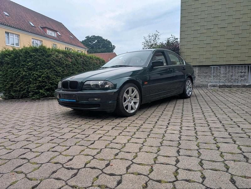 Grün Gebraucht 1998 BMW 320 Limousine | 2.450 € (Guter Preis) - Bild 1/4