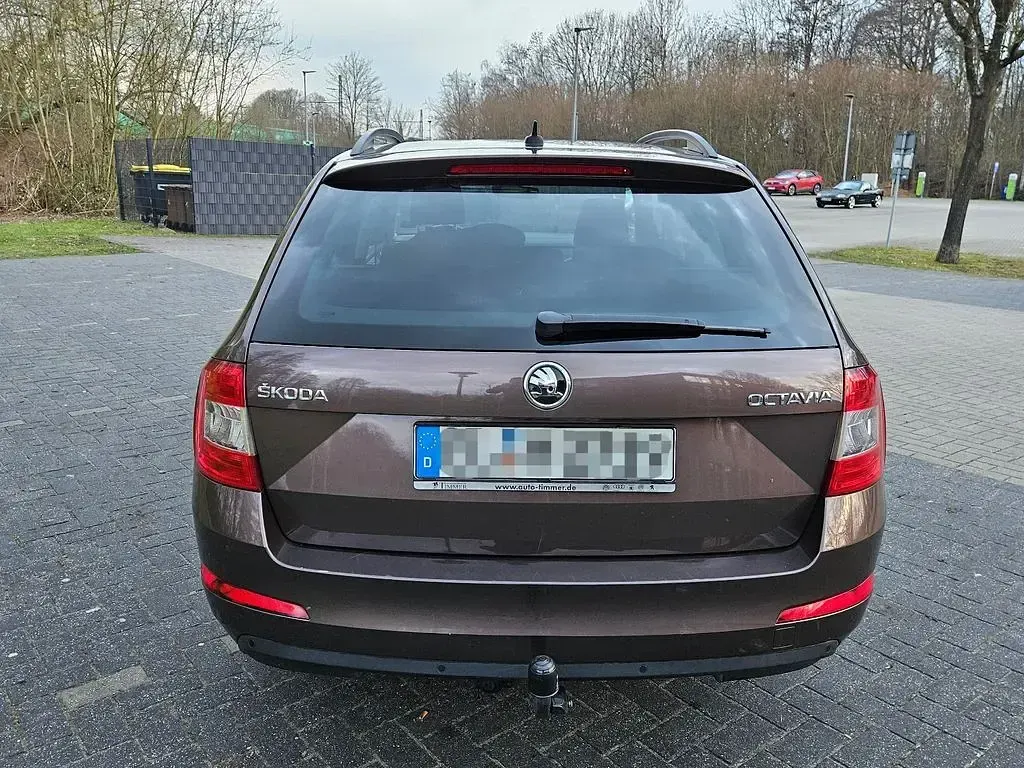 Gebraucht Skoda Octavia 150 PS (110 kW) 2016 Braun Kombi