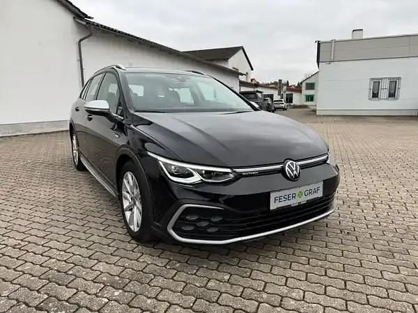 Gebraucht VW Golf VIII 200 PS (147 kW) 2023 Deep black perleffekt Kombi