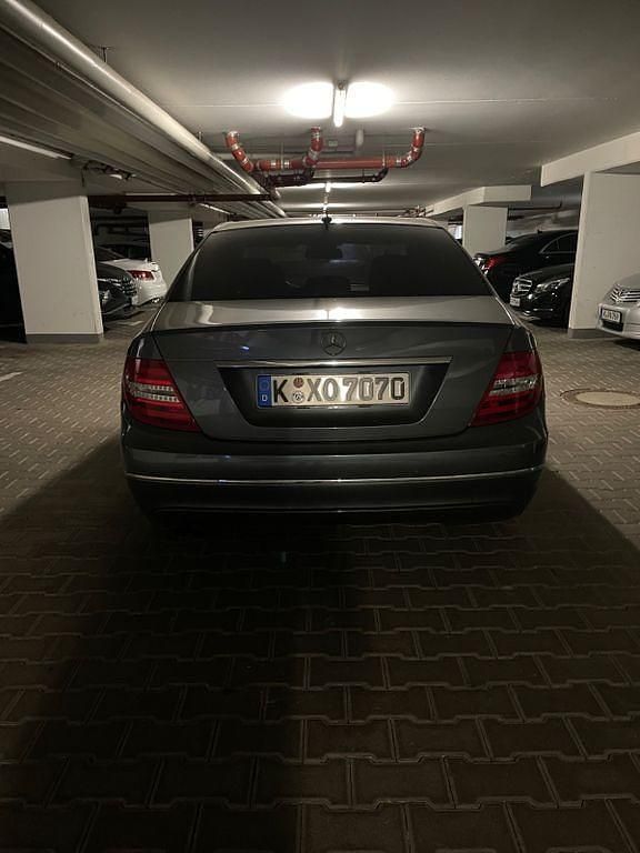 Gebraucht Mercedes C180 156 PS (114 kW) 2011 Grau Limousine