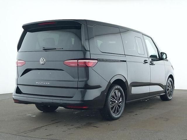 Second-hand VW Multivan Life 150 CP (110 kW) 2025 Monovolum