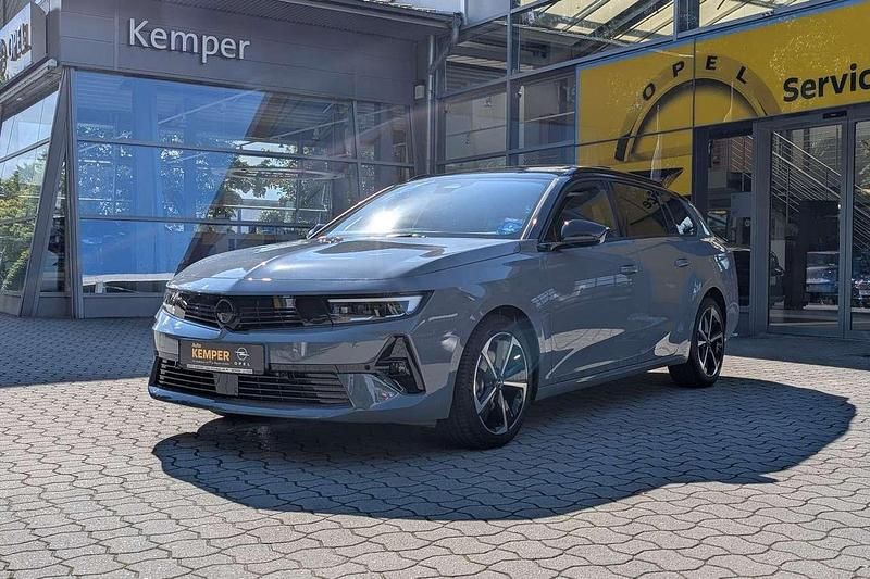 Neu Opel Astra 131 PS (96 kW) 2025 Grau Kombi