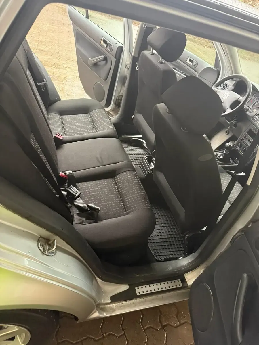 Gebraucht VW Golf 101 PS (74 kW) 2002 Silber Coupé