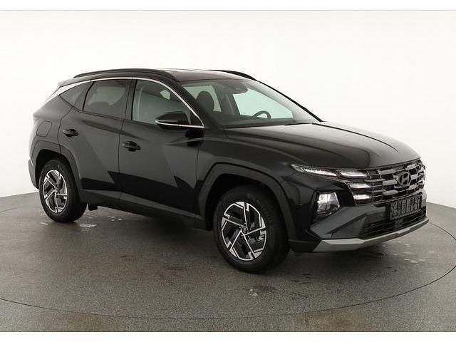 Serenity white metallic Neu 2025 Hyundai Tucson Style SUV | 35.995 € (Superpreis) - Bild 1/2