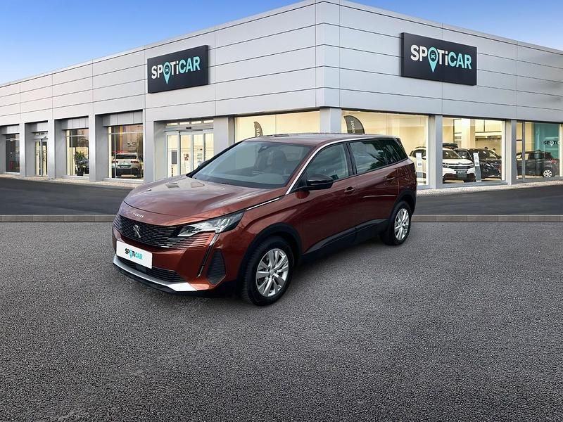 Braun Gebraucht 2022 Peugeot 5008 Active Van / Kleinbus | 24.880 € (Superpreis) - Bild 1/3
