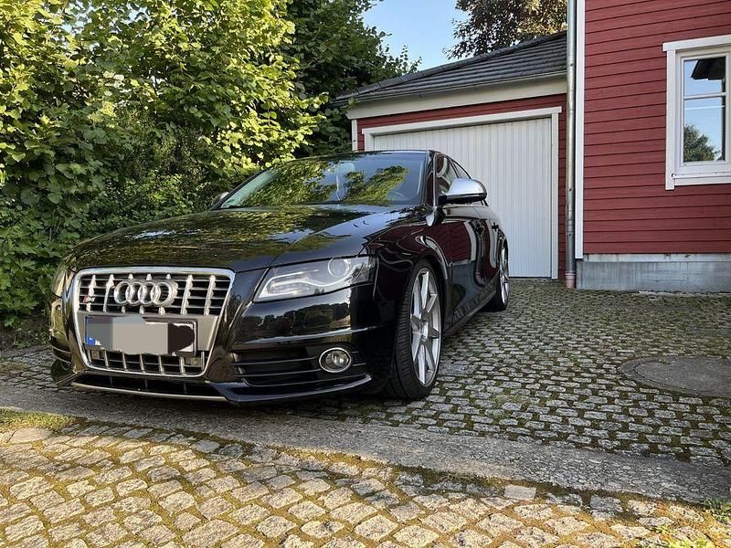 Schwarz Gebraucht 2009 Audi S4 Sport Limousine | 16.300 € (Etwas zu teuer) - Bild 1/4
