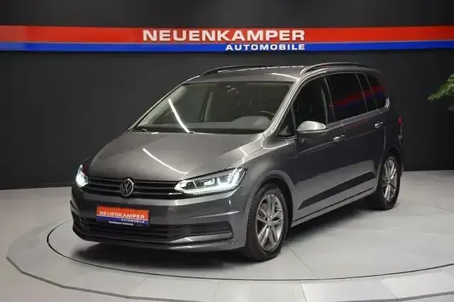 Gebraucht VW Touran Comfortline 116 PS (85 kW) 2016 Grau Van / Kleinbus