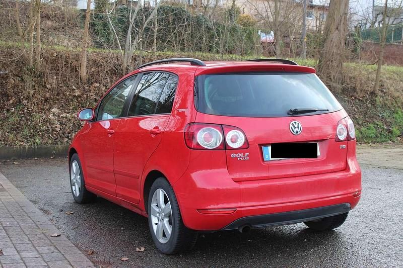 Gebraucht VW Golf Plus Cross 105 PS (77 kW) 2010 Rot Van / Kleinbus