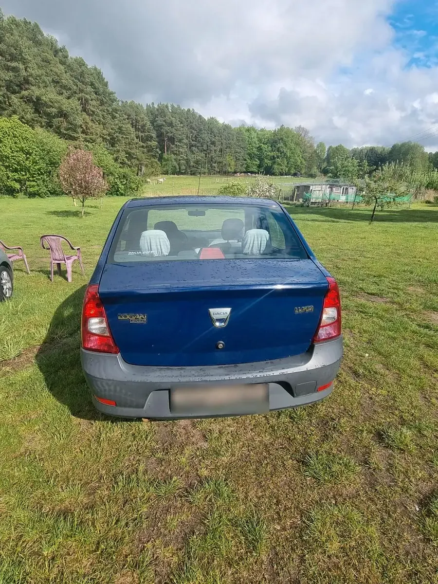 Używany Dacia Logan 75 KM (55 kW) 2009 Niebieski Sedan/Limuzyna