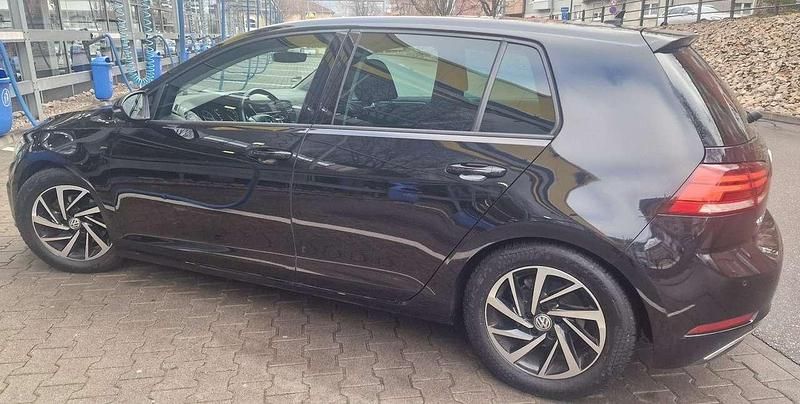 Gebraucht VW Golf VII Join 116 PS (85 kW) 2019 Schwarz Kombi